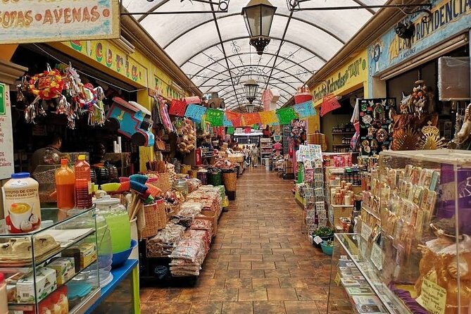 Private Full-Day Guided Tour of Tijuana - Birria Si starts the day with a serious breakfast