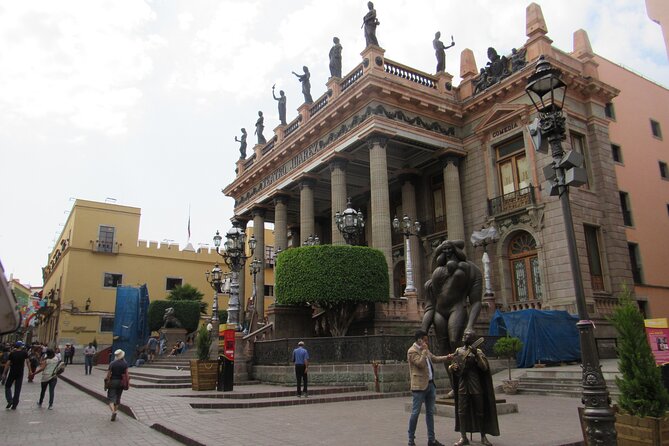 Private Guanajuato City Tour From San Miguel - Walking a traditional tunnel shows Guanajuato’s unusual design