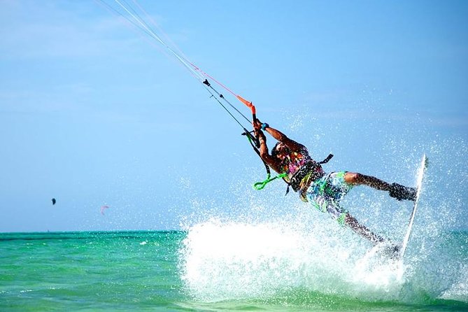 Private Kiteboarding Lesson in Tulum - A private lesson that can suit mixed skill levels