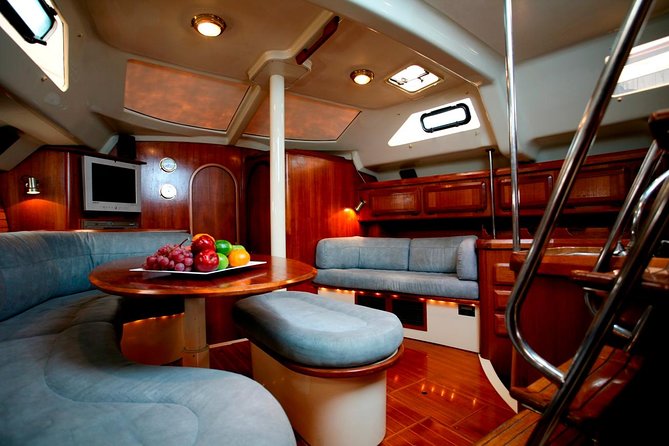 Private Luxury 42ft Sailing with Snorkeling in Los Cabos - Lunch, snacks, and drinks keep the outing easy