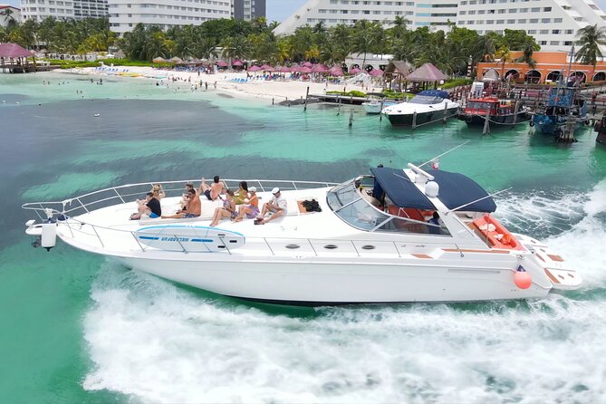Private Luxury Yacht 55FT Rental in Cancun - Snorkeling, swimming, and the floating lily pad