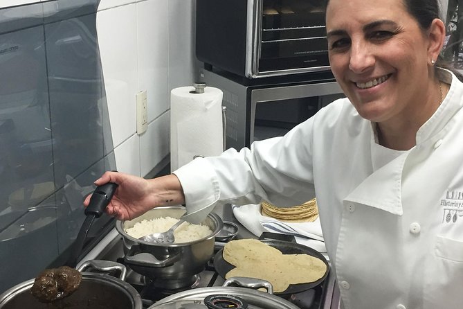 Private Mexican Cooking Class with Gastronomic Historian, Lucia - Learning the story behind the food