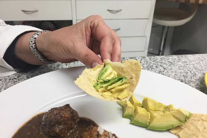 Private Mexican Cooking Class with Gastronomic Historian, Lucia - From kitchen work to a garden meal