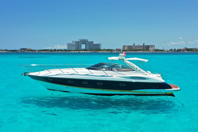 Private Premium Yacht 46FT Rental in Cancún - One and two hours: a short Cancun Bay cruise