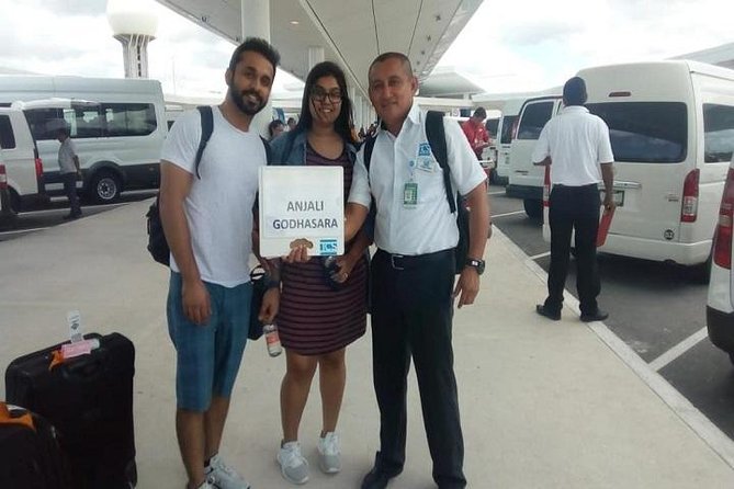 Private Round Transfer Airport-Cancun Hotel Zone - Airport - The 30-minute ride to the Hotel Zone