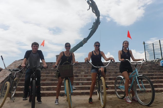 Private Tour in El Malecon Boardwalk Bike Ride - Climbing to Faro de Matamoros