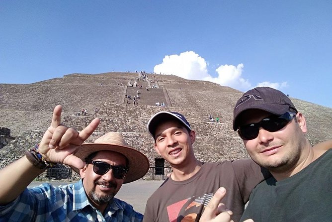Private Tour: Teotihuacan and Guadalupe Shrine - The optional lunch and the shopping question