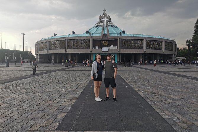 Private Tour: Teotihuacán/Basílica de Guadalupe Hotel Pick Up - Obsidian, maguey, and the local stop