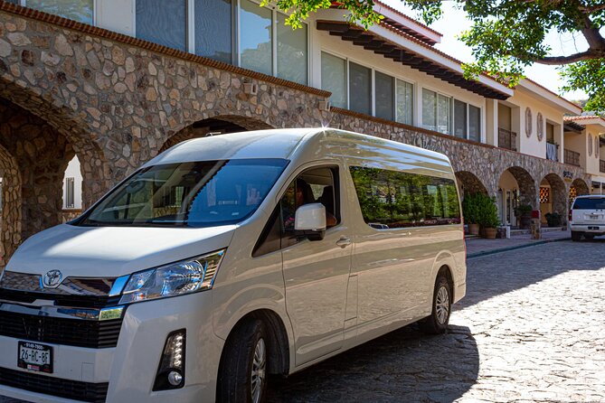 Private Transfer from Los Cabos Airport to Cabo San Lucas - A private ride instead of a shared shuttle