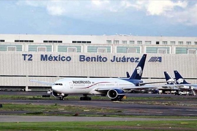 Private Transfer From Mexico City Airport to Downtown - Luggage, passengers, and the price question