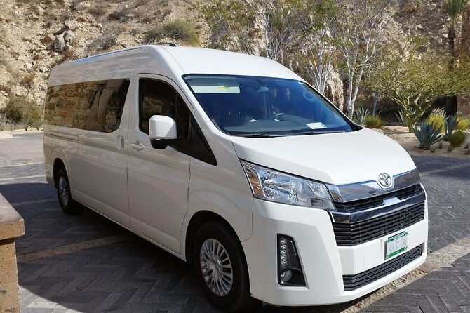 Private Transfer from the Airport to Hotels in Los Cabos 1-10px - Finding your driver at the airport