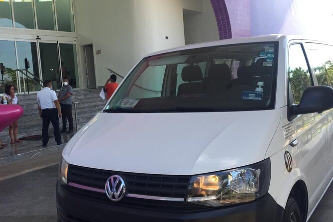 Private transportation from CUN Airport to Cancun Hotel Zone - What the ride itself is like