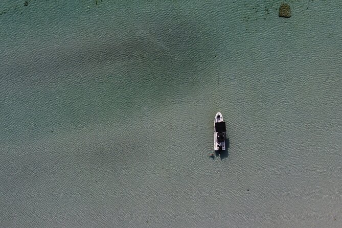 Private Trip Espiritu Santo Island - Quiet Bays, Beaches, and Time to Slow Down