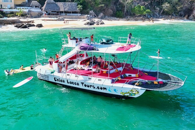Private Yacht Charter on ChicaFun 1 Waterslides all inclusive - A private day on ChicaFun 1