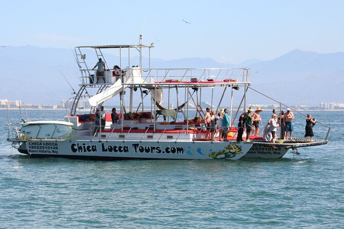 Private Yacht Charter on ChicaFun 1 Waterslides all inclusive - Food and drink on the boat