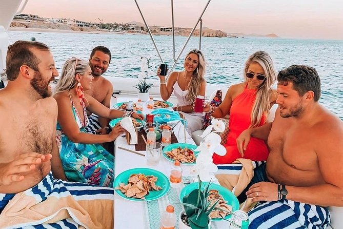 Private Yacht Cruise 4 Hour- Snorkeling & Paddle Boarding - A private half-day on Cabo’s Pacific coast