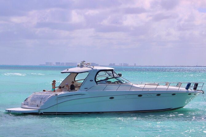 Private Yacht SEARAY SUNDANCER 60ft up to 20 pax 23P1 - Choosing two, four, or six hours