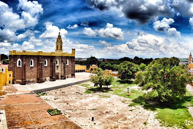 Puebla and Cholula Day Trip from Mexico City - From Mexico City to Cholula’s giant pyramid