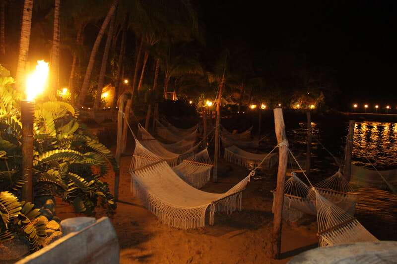 Puerto Vallarta Rhythms of the night, Show & Buffet dinner - The Five Suns story under the stars