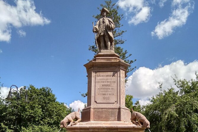Queretaro: colonial architecture and history - Starting beneath El Acueducto de Querétaro