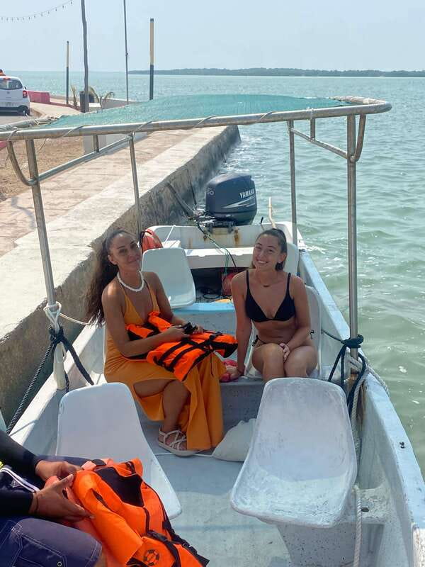Rio Lagartos and Las Coloradas: Safari Flamingo Luxury - Las Coloradas and the pink lagoons
