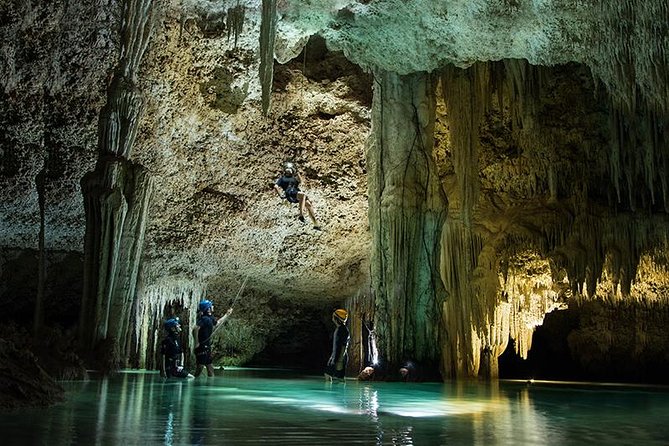 Rio Secreto Plus: Classic Tour, Bycicle, Rappel & Ziplines - Small groups make a real difference