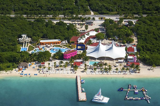 Roots Beach Club® - Key points to know before booking