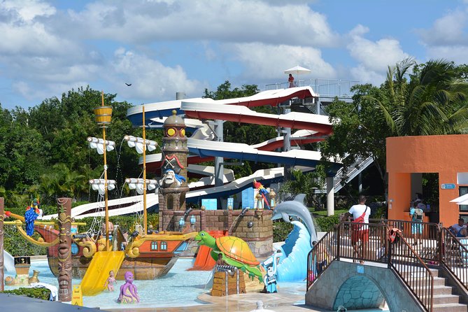 Roots Beach Club® - Food, drinks, and extra costs