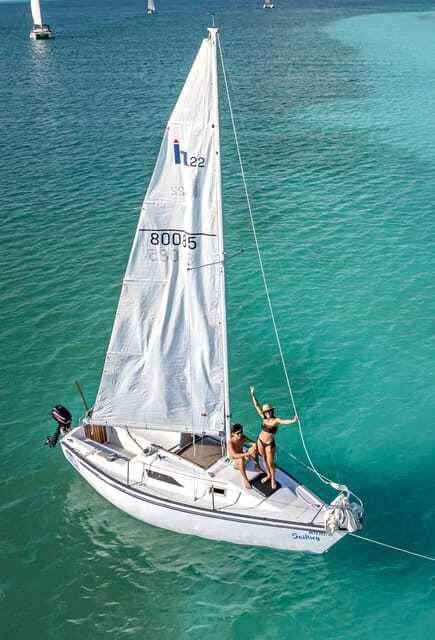 Sailboat tour in the seven colors lagoon of Bacalar - Fruit, drinks, and the practical comfort level