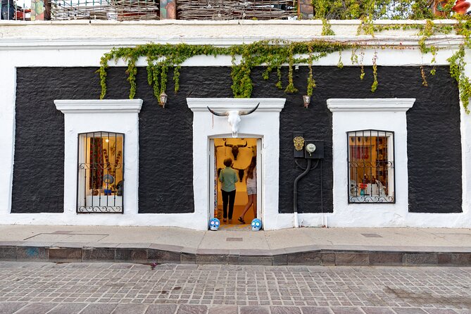 San Jose del Cabo Art Walk, Beer Tasting &Chocolate Demonstration - The pearl demonstration needs the right expectations