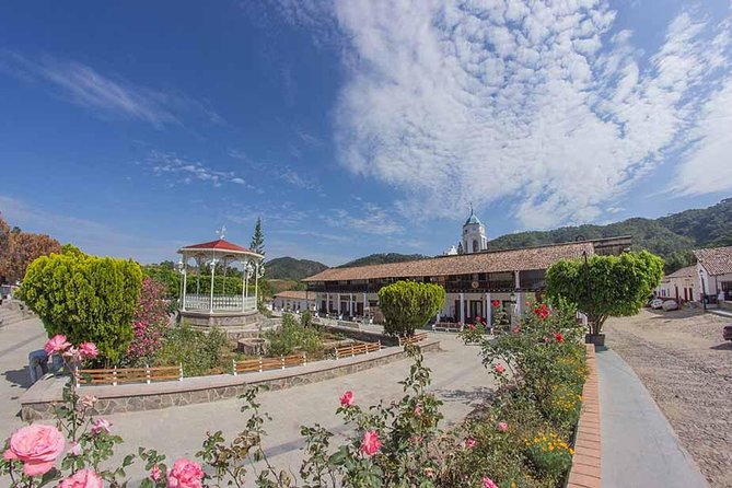 San Sebastian del Oeste - Lunch in the mountains