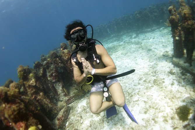 Scuba diving at MUSA the underwater museum for certified divers - Manchones adds coral and marine life