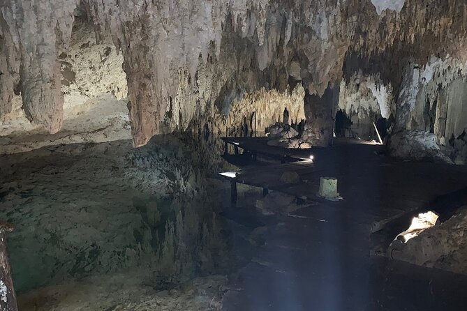 Selva Maya Eco Adventure Park: Ziplining, Hanging Bridges, Rappelling and Cenote - Guides who make the difference