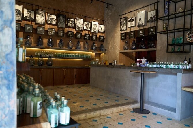 Shared Mezcal Tasting Experience in Valladolid Mexico - The guide question: conversation or self-guided sipping?