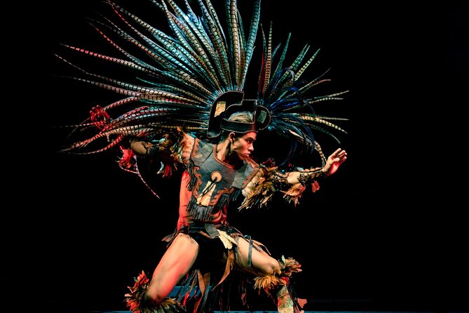 Show Mayahuel + Tequila Tasting - The performers carry the production