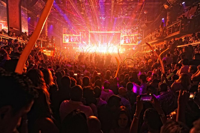 Skip the line: Cancun Coco Bongo Gold Member Entrance Ticket - Value: what you are really paying for