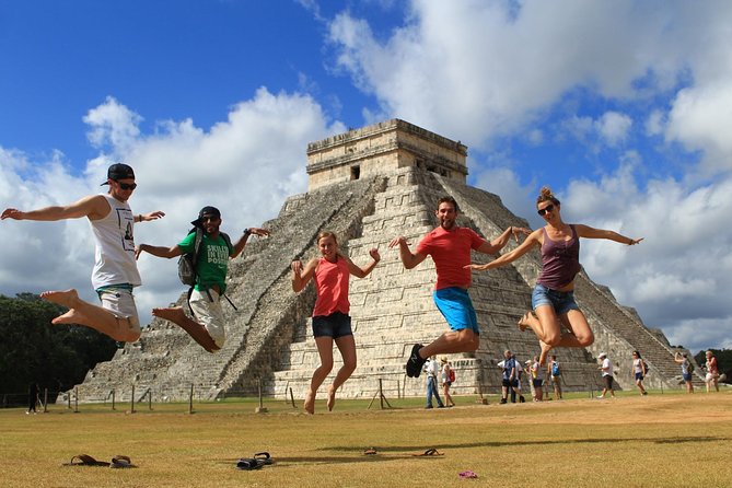 Skip the Line Chichen Itza Private Tour, Sacred Cenote & Lunch - Chichén Itzá before the crowds