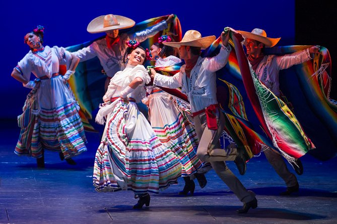 Small Group: Discover the Folkloric Ballet of Mexico - A colorful introduction to Mexico in 90 minutes