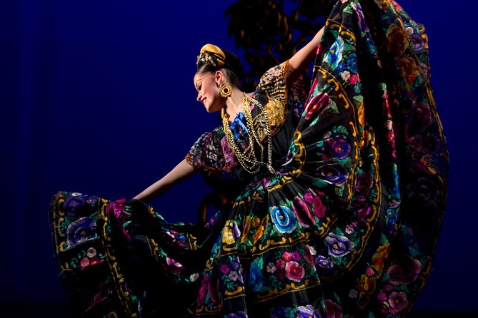 Small Group: Discover the Folkloric Ballet of Mexico - Seats and the question of VIP entry