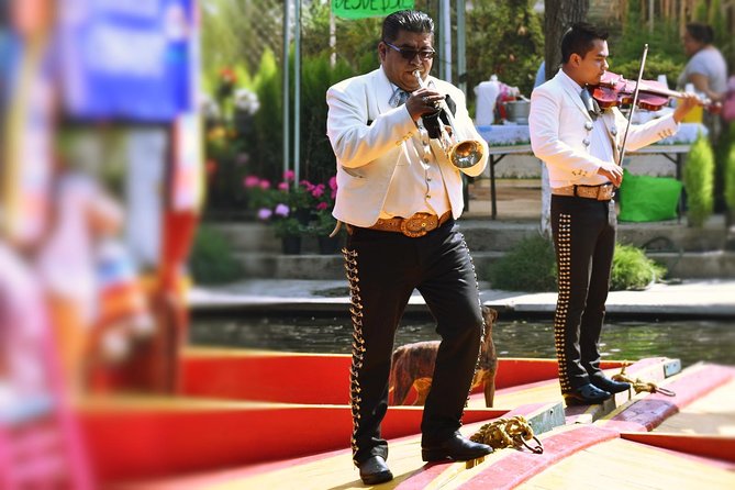 Small Group: Discover Xochimilco, Coyoacán, Frida Kahlo Museum and House - How the transportation affects the day