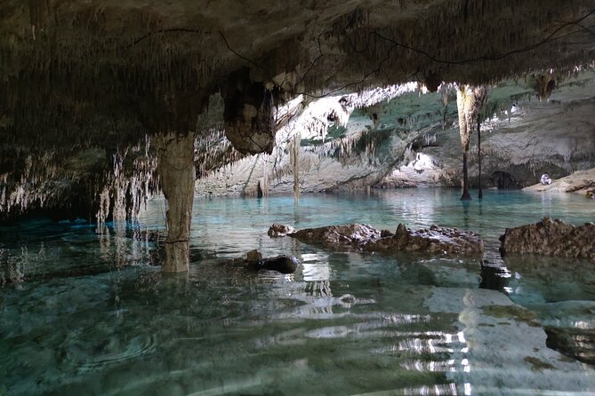 Small group tour in Tulum Ruins - Cenote Cave and GoPro pictures - GoPro photos are more useful than a souvenir