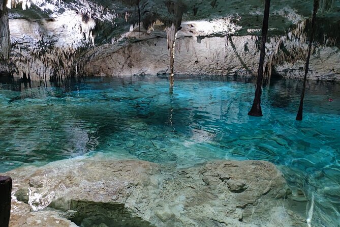 Small group tour in Tulum Ruins - Cenote Cave and GoPro pictures - How the guides shape the experience