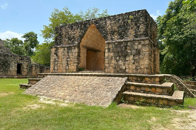 Small Group Tour to Chichen Itza, Cenote and Ekbalam from Cancun - Ek Balam delivers the day’s biggest surprise