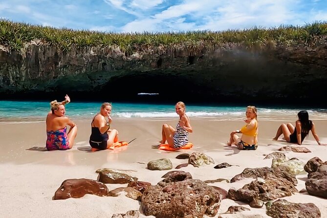 small groups SAFARI to Marietas Islands including Hidden Beach - The island route, from reef to blowhole