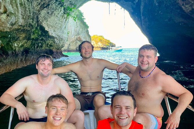 Snorkeling at Los Arcos 5 islands Hidden Beach and Cliff Jumping - The boat-only beach finish