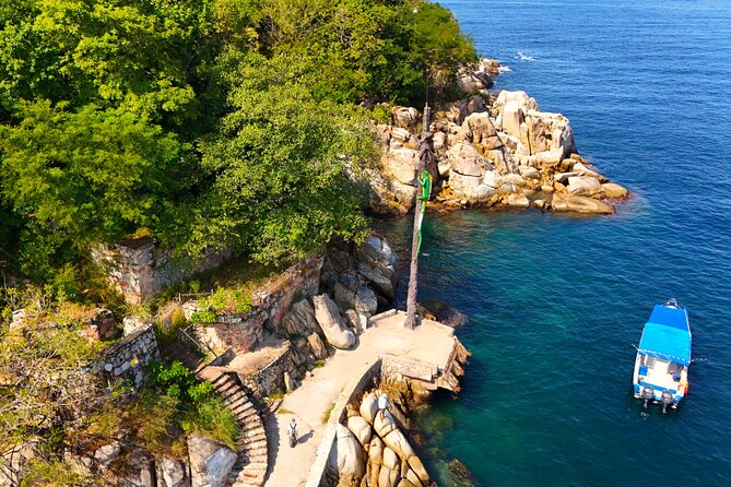 Snorkeling at Los Arcos 5 islands Hidden Beach and Cliff Jumping - Who will enjoy this Puerto Vallarta outing