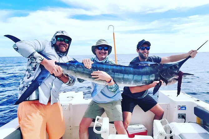 Sportfishing Charters in Cabo San Lucas with Kellyfish Cabo Sportfishing - From the marina to El Arco