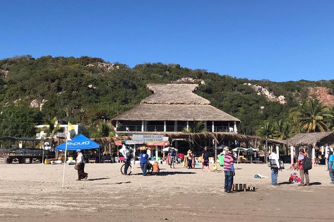 Stone Island Beach Getaway - Lunch, open-bar drinks, and the real value