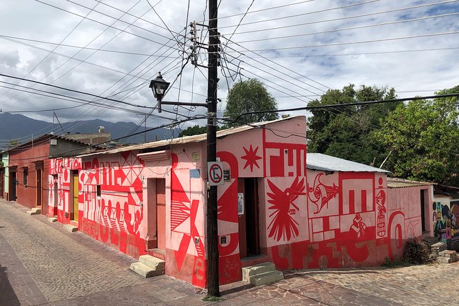Street Art Bike Ride - Visiting art workshops along the way