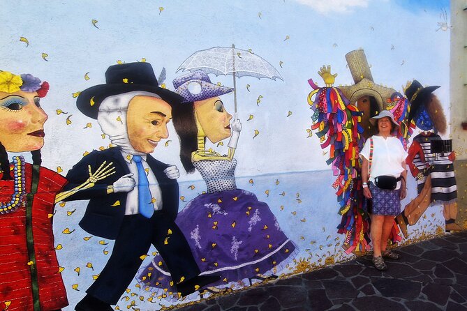 Street Art Tour With An Artist in Oaxaca - Finding the murals of Barrio de Jalatlaco